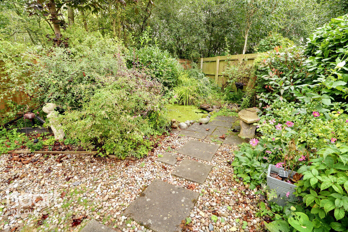 4 bedroom Detached house Frome Close, Lincoln £475,000 haart