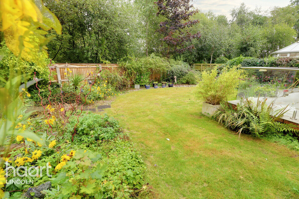 4 bedroom Detached house Frome Close, Lincoln £475,000 haart
