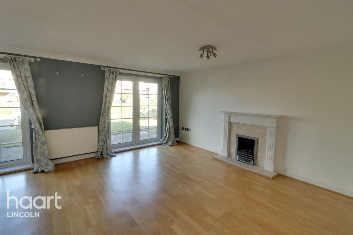 3 bedroom Terraced House Park Lane, Burton Waters £325,000 haart