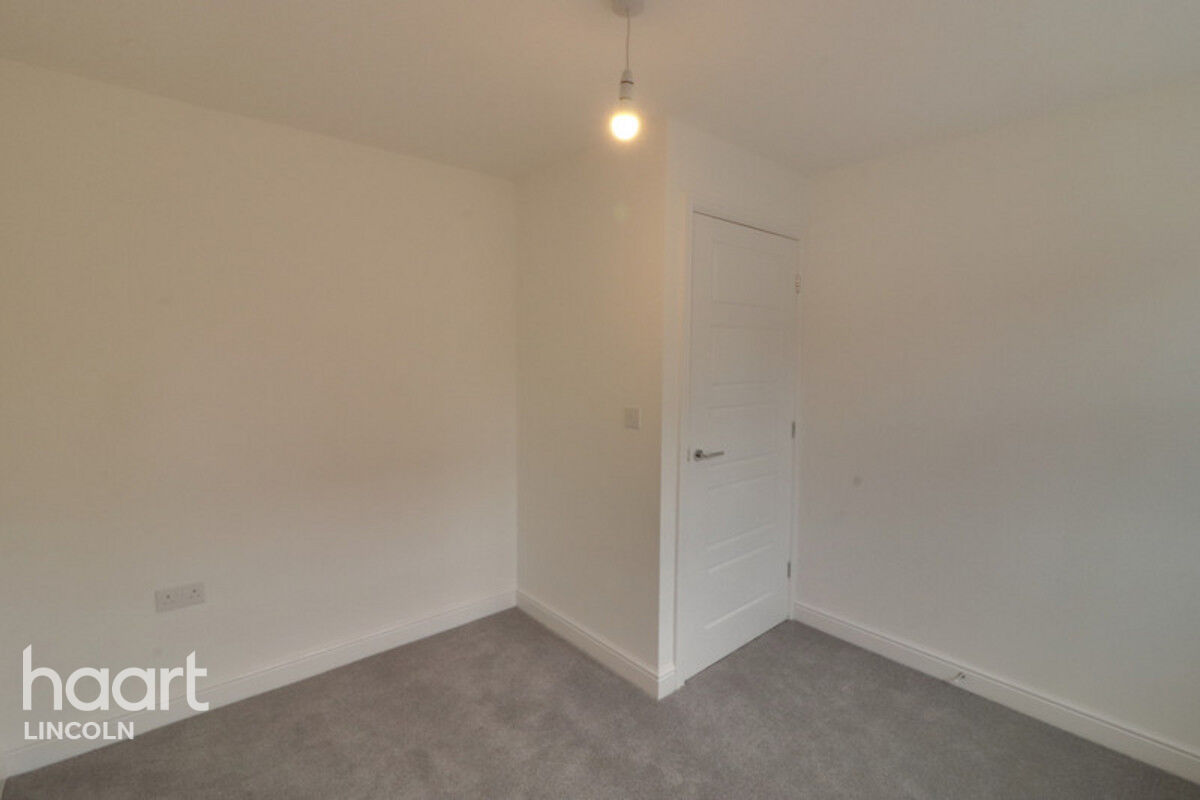 3 bedroom Bungalow Winton Road, Navenby £255,000 haart