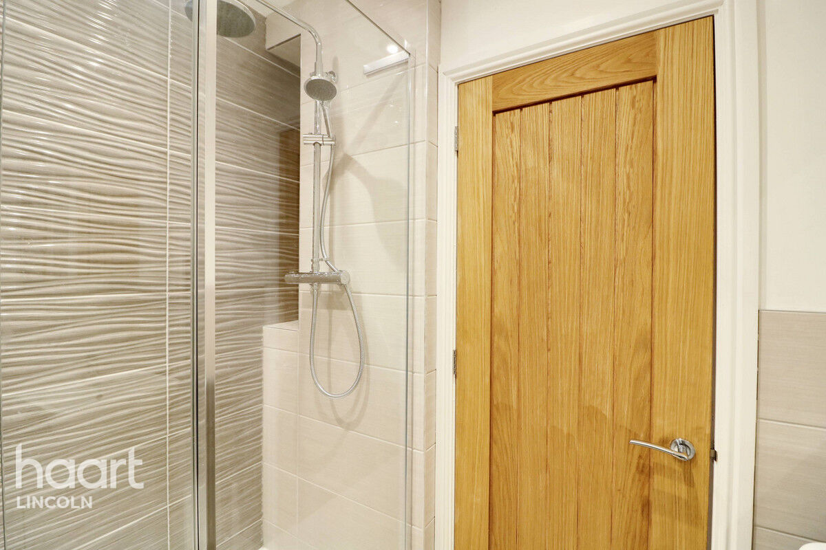 5 bedroom Detached house Washdyke Lane, Nettleham £575,000 haart