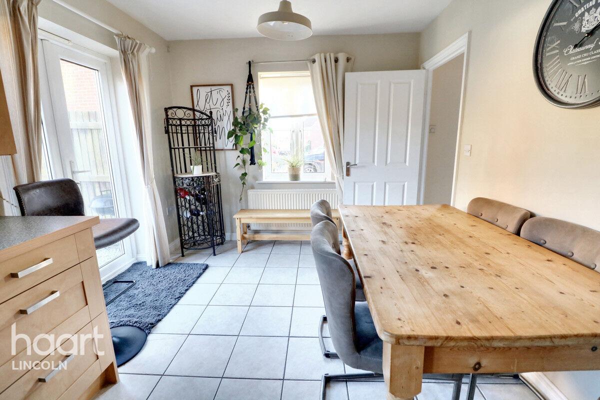 4 bedroom Detached house Gabriel Crescent, Lincoln £250,000 haart