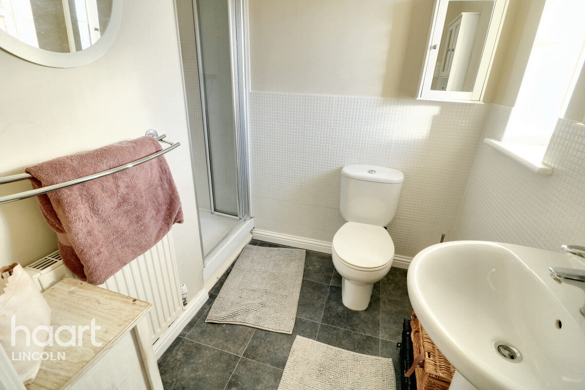 4 bedroom Detached house Gabriel Crescent, Lincoln £250,000 haart