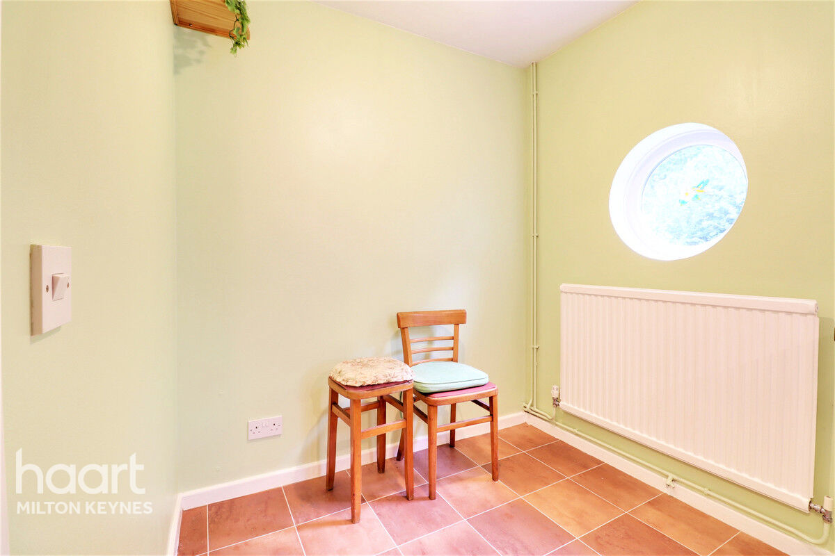 2 bedroom Detached bungalow Hobart Crescent, Willen Park £250,000