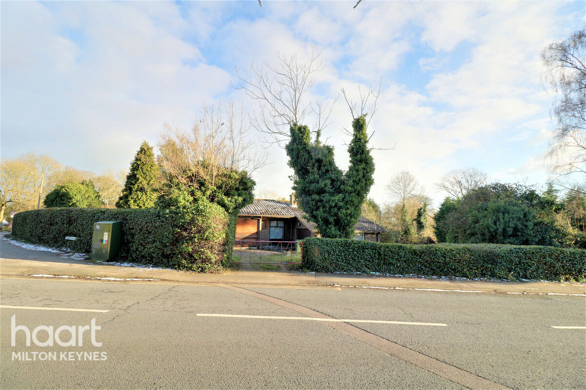 3 bedroom Detached house Church Green Road, Old Bletchley £450,000