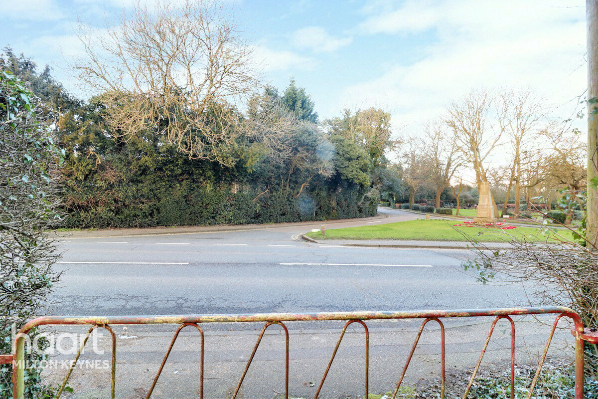 3 bedroom Detached house Church Green Road, Old Bletchley £450,000