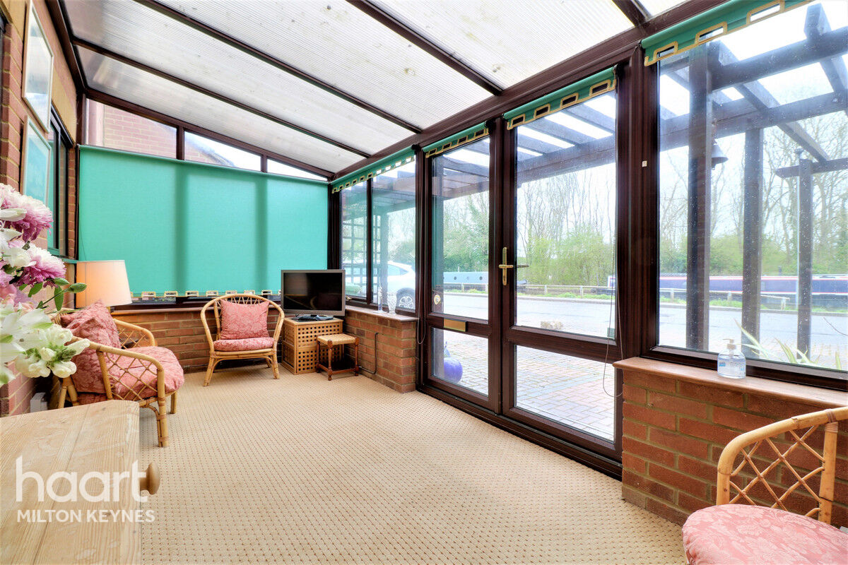 3 bedroom Terraced House Woodley Headland, Woughton Marina £290,000