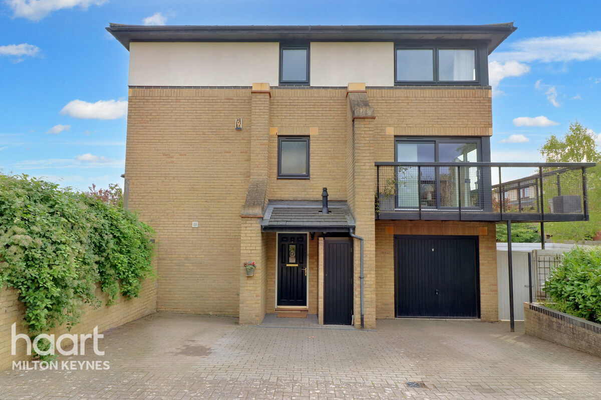 4 bedroom End of terrace house Adelphi Street, Campbell Park, Milton Keynes £425,000 haart