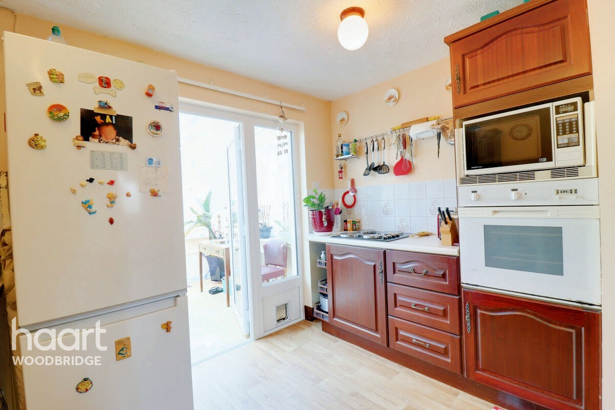 2 bedroom End of terrace house Brook Farm Road, Saxmundham £190,000