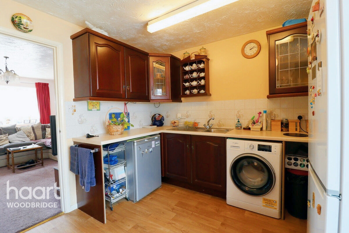 2 bedroom End of terrace house Brook Farm Road, Saxmundham £190,000