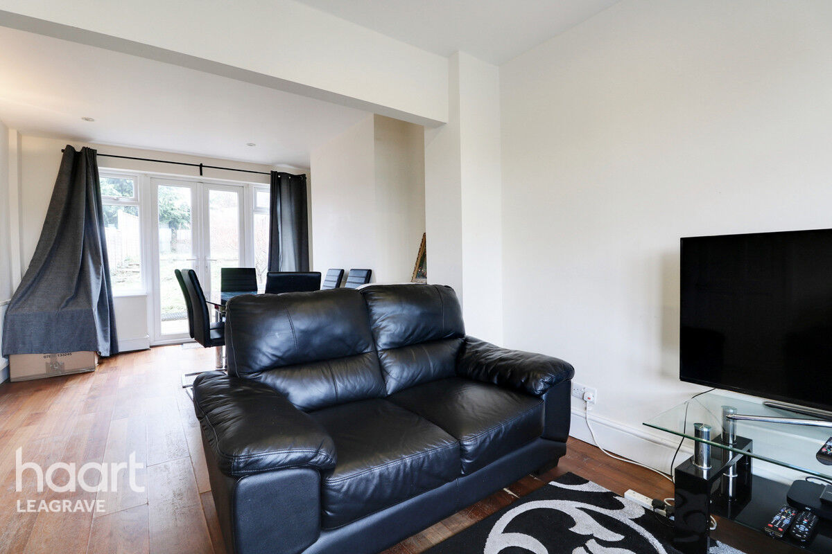 3 bedroom Terraced House Bramingham Road, Luton £260,000 haart