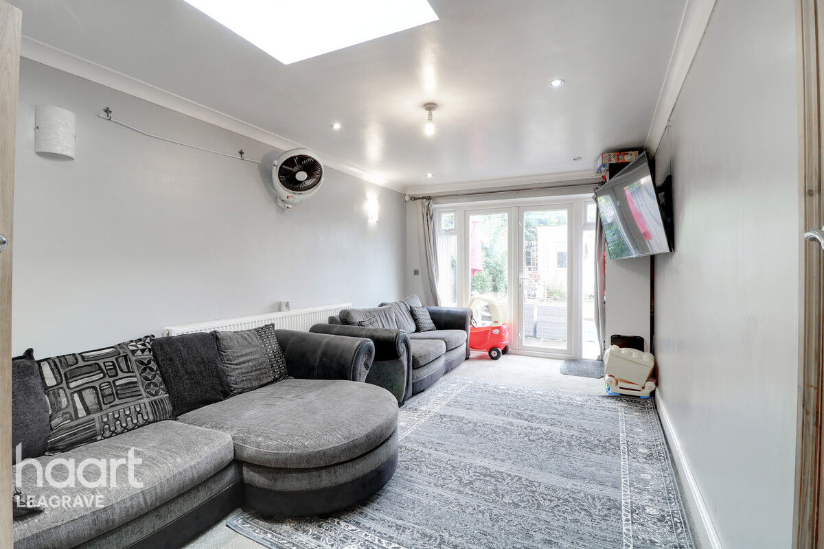 4 bedroom Semidetached house Humberstone Road, Luton £425,000 haart