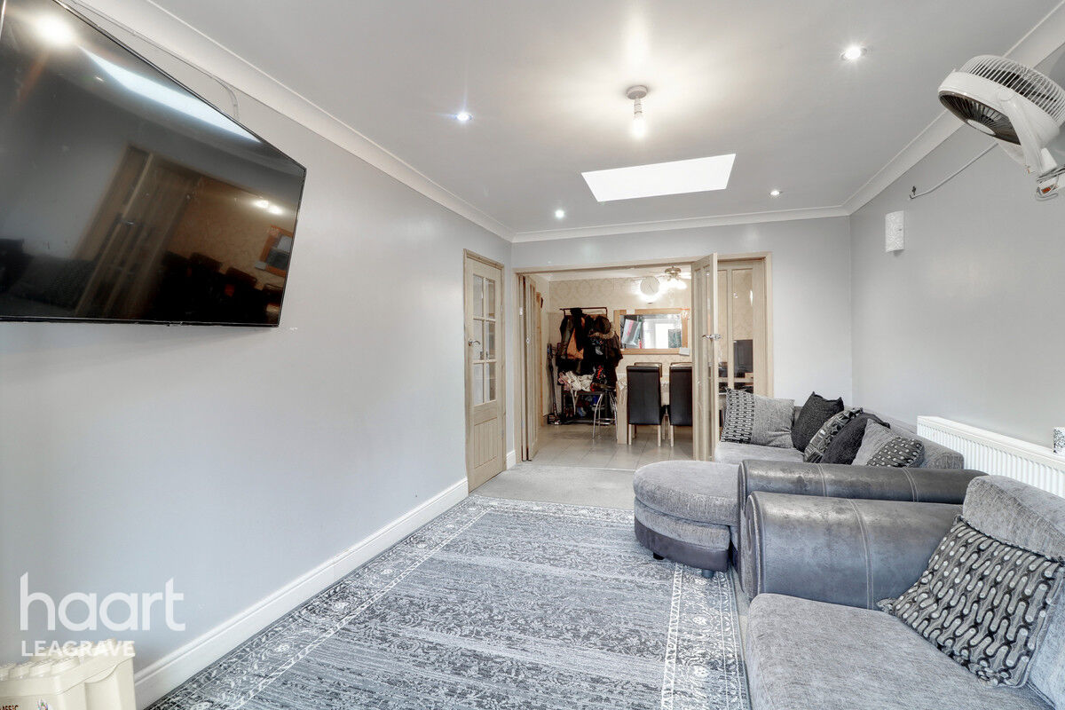 4 bedroom Semidetached house Humberstone Road, Luton £425,000 haart