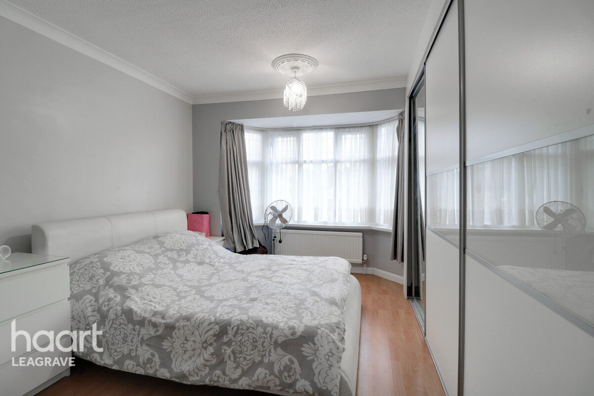 4 bedroom Semidetached house Humberstone Road, Luton £425,000 haart