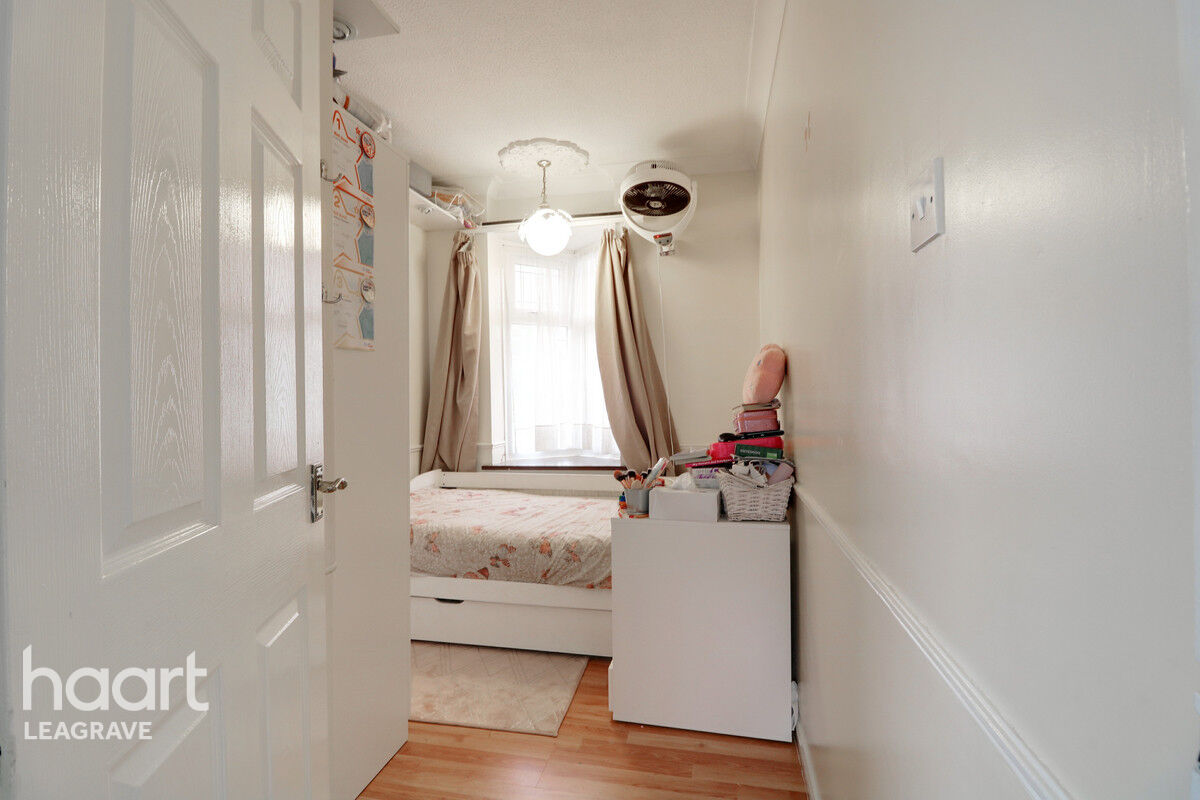 4 bedroom Semidetached house Humberstone Road, Luton £425,000 haart