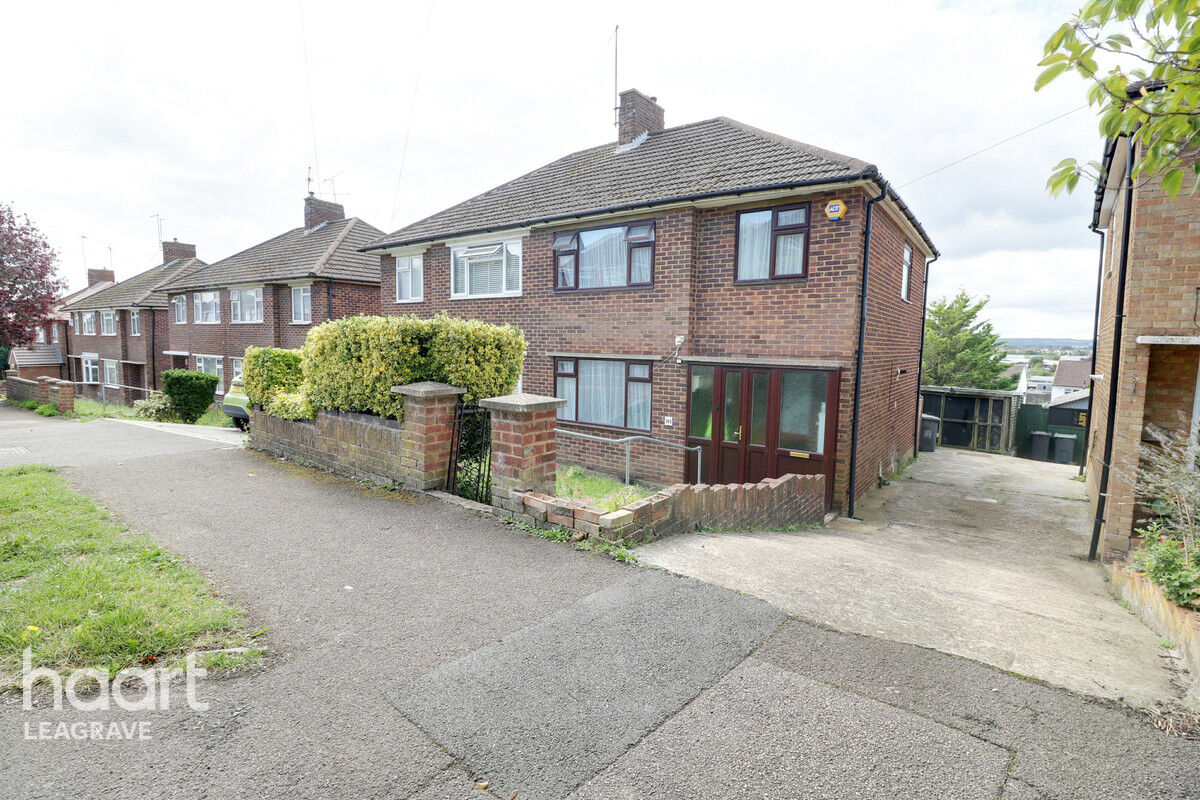 3 bedroom Semidetached house Grampian Way, Luton £325,000 haart