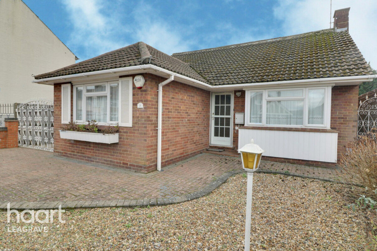 4 bedroom Detached bungalow Onslow Road, Luton £450,000 haart