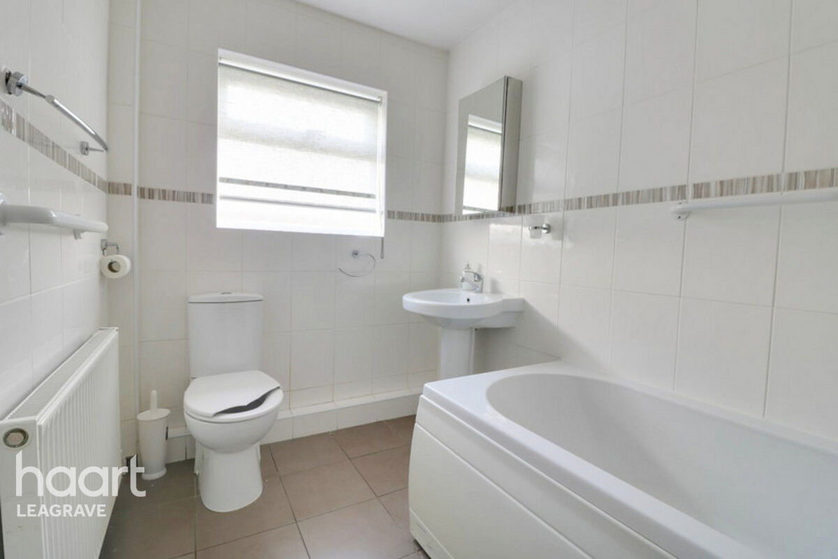 4 bedroom Detached bungalow Onslow Road, Luton £450,000 haart