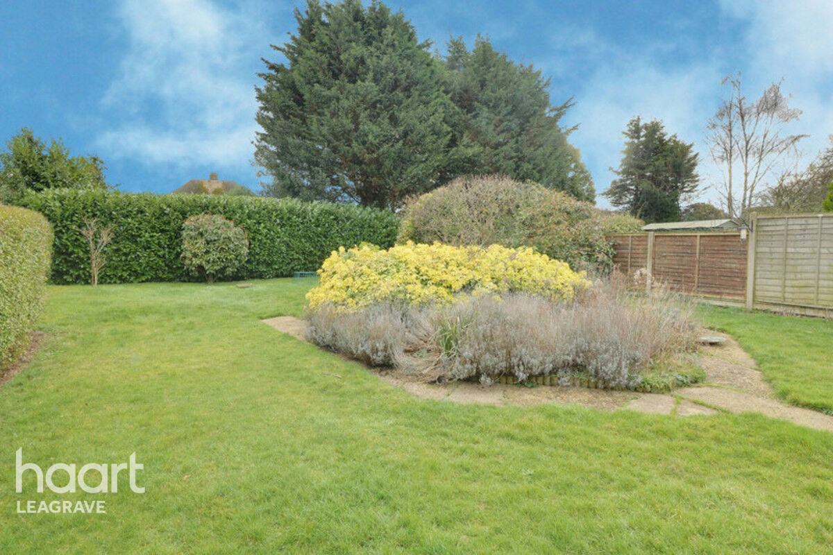 4 bedroom Detached bungalow Onslow Road, Luton £450,000 haart