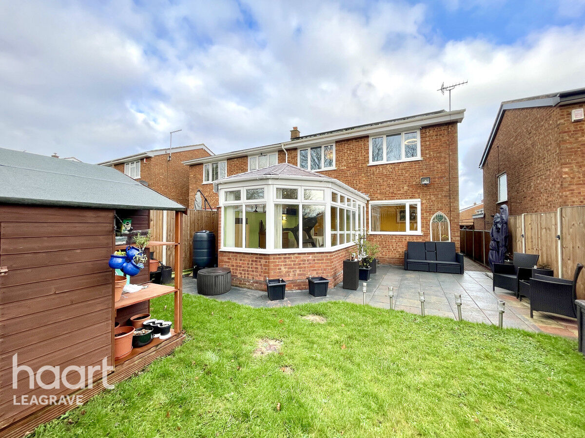 3 bedroom Semidetached house Benson Close, Luton £375,000 haart