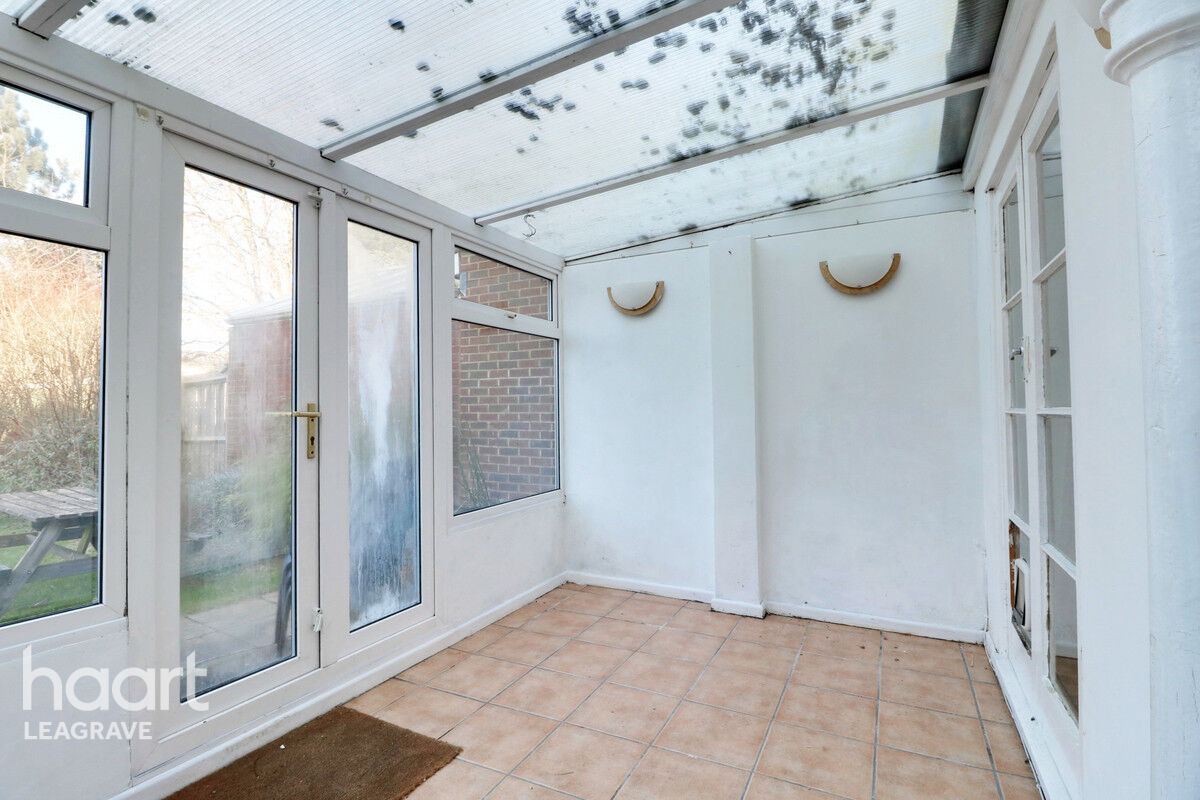 3 bedroom Semidetached house Stoneygate Road, Luton £325,000 haart