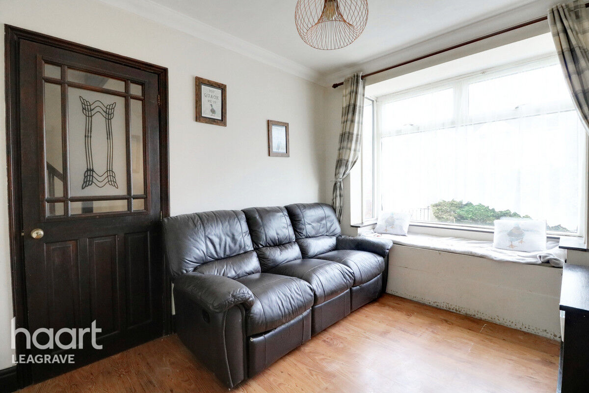 3 bedroom Terraced House Westmorland Avenue, Luton £325,000 haart