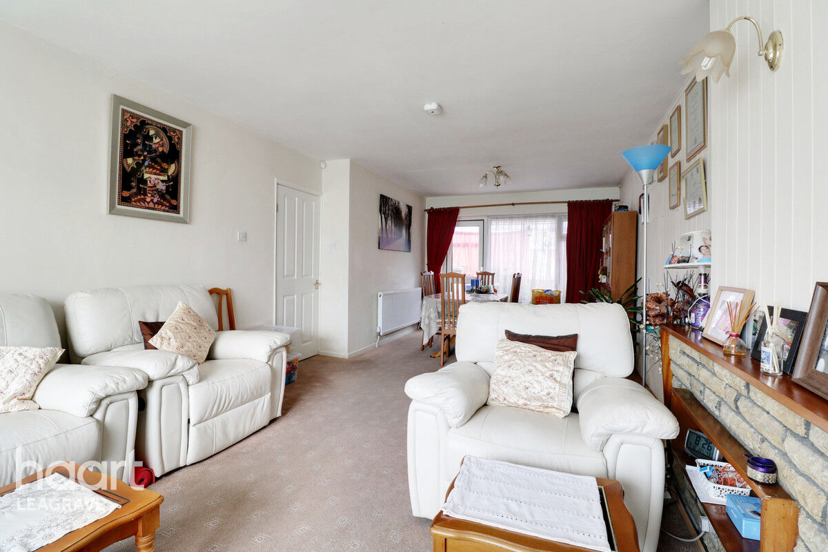 4 bedroom Semidetached house Westmorland Avenue, Luton £375,000