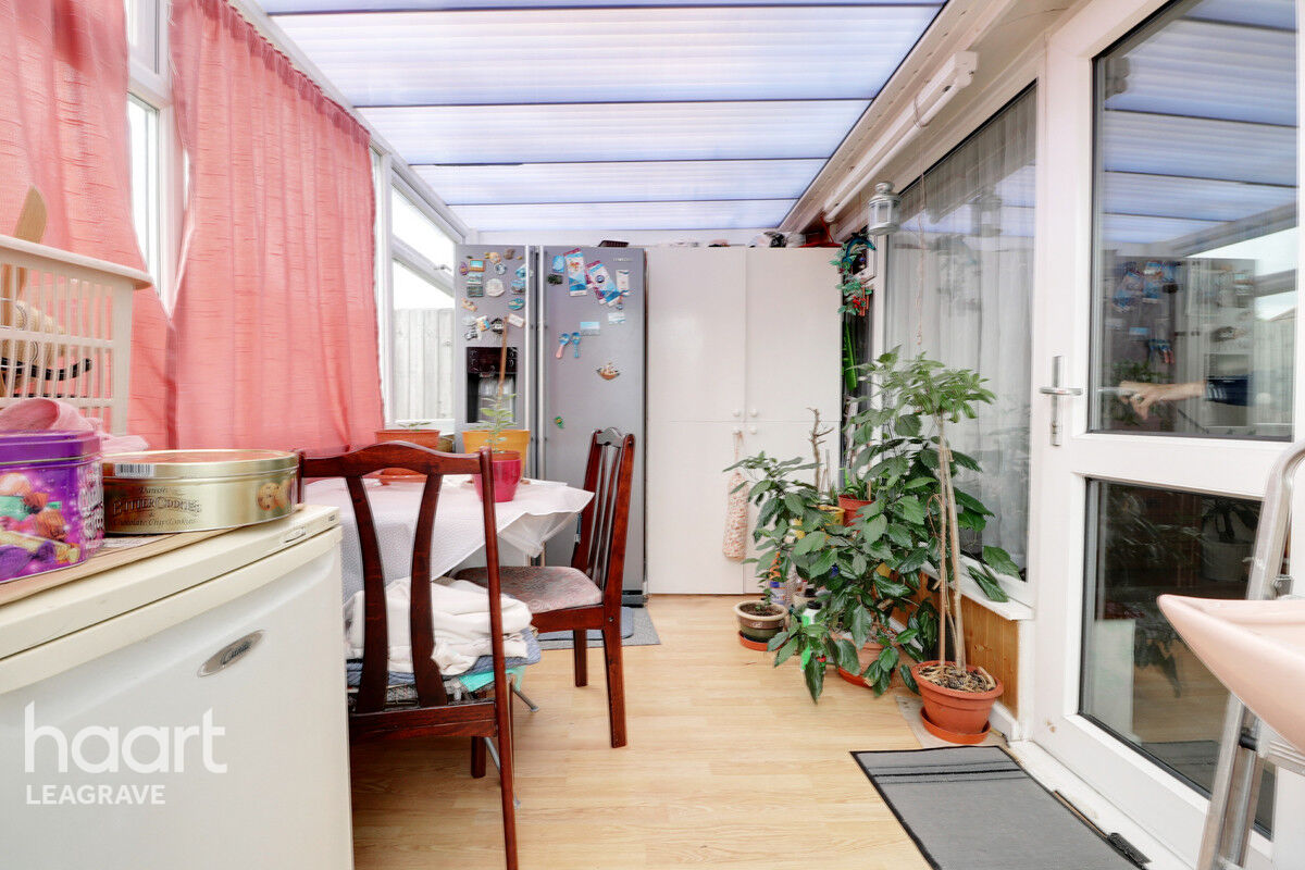 4 bedroom Semidetached house Westmorland Avenue, Luton £375,000