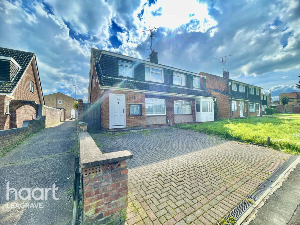 3 bedroom Semidetached house Toddington Road, Luton £300,000 haart