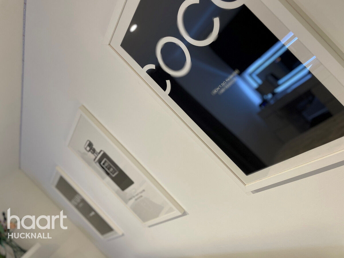 5 bedroom Detached house Peregrine Road, Hucknall, Nottingham £