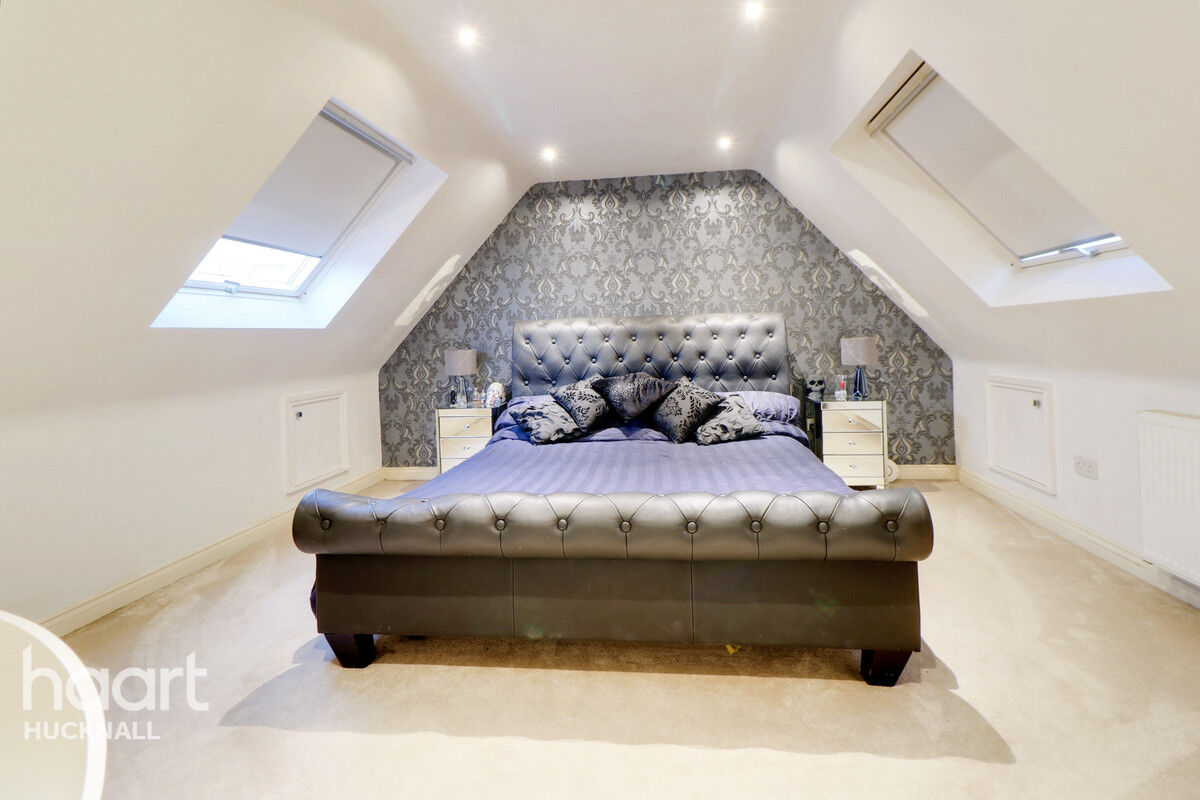 5 bedroom Detached house Peregrine Road, Hucknall, Nottingham £