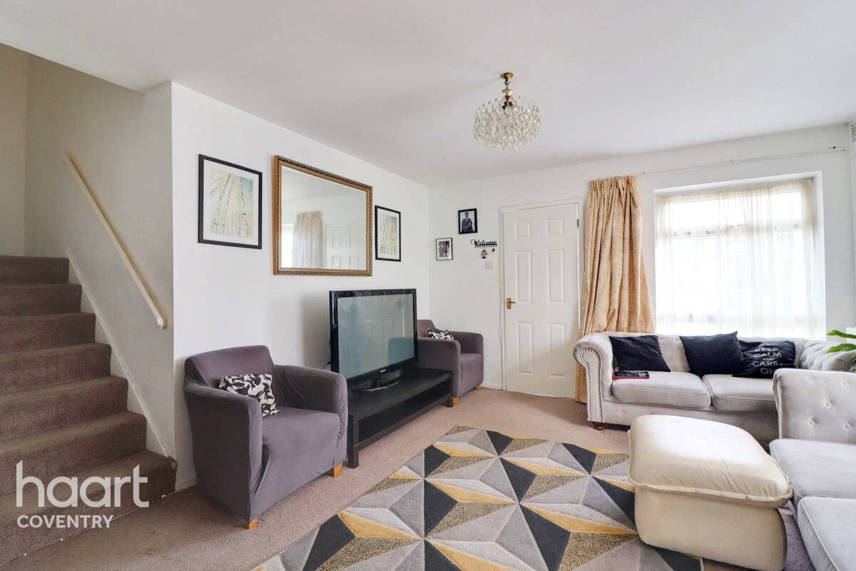 3 bedroom Semidetached house Finham Green Road, Coventry £300,000