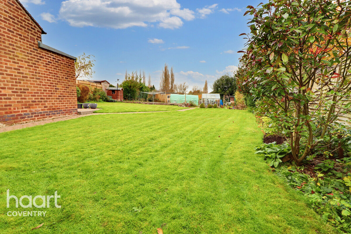 3 bedroom End of terrace house Sunnyside Close, Coventry £250,000