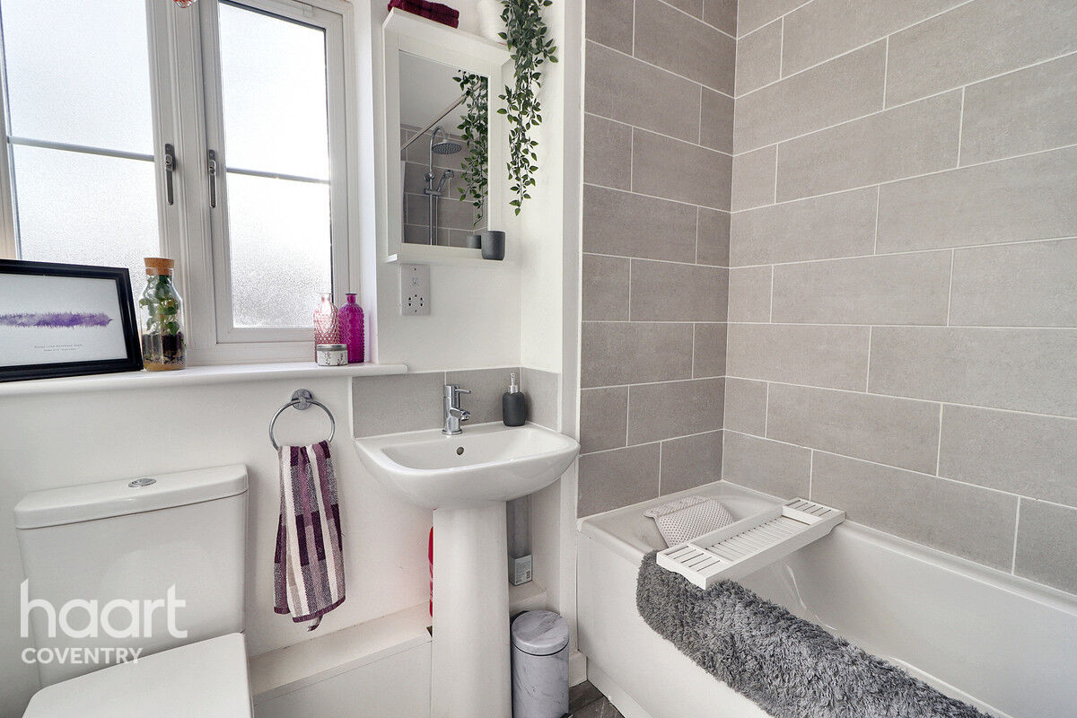 2 bedroom Semidetached house Newhaven Close, Coventry £230,000 haart