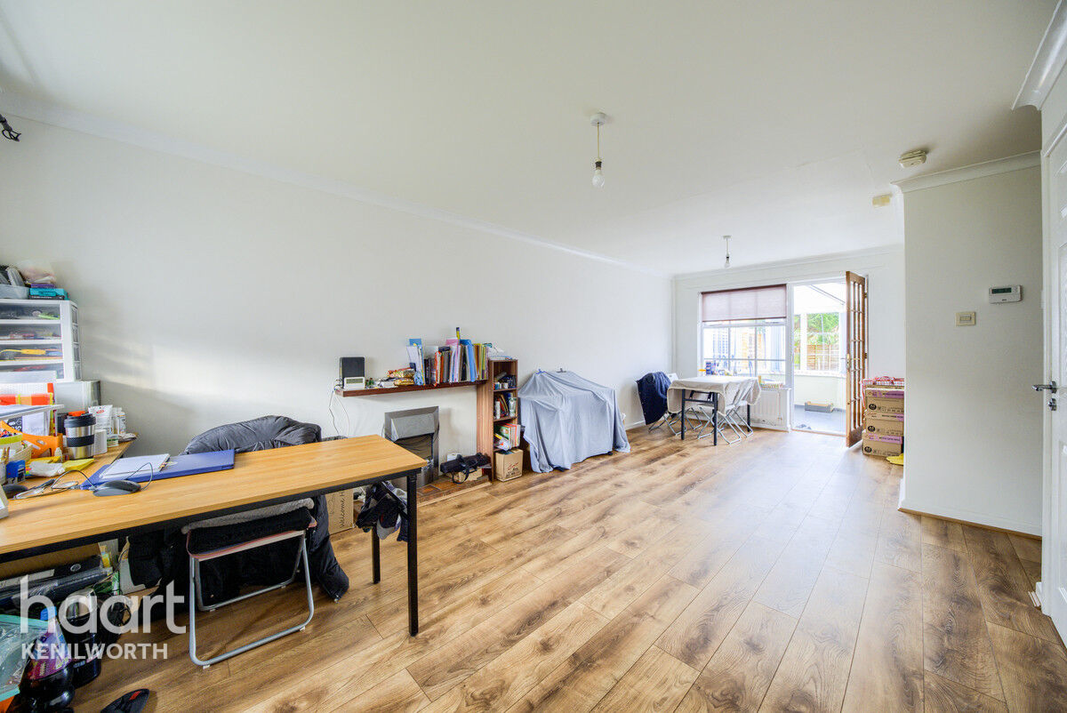 3 bedroom Semidetached house Tisdale Rise, Kenilworth £350,000 haart