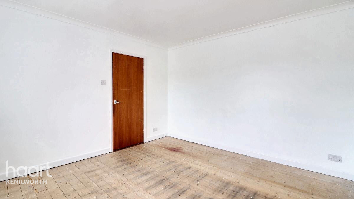 3 bedroom Detached house Windmill Close, Kenilworth £500,000 haart