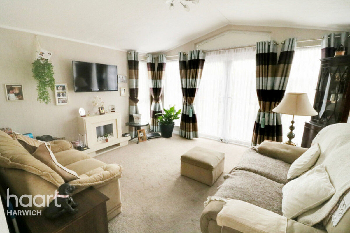 2 bedroom Lodge Low Road, HARWICH £170,000 haart