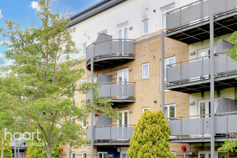 Property For Sale In Abbots Langley, Three Rivers haart