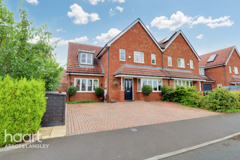 Property For Sale In Watford, Hertfordshire haart