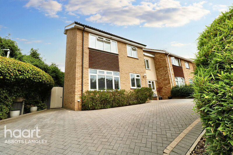 Property For Sale In Watford, Hertfordshire haart