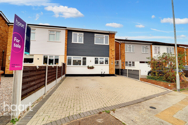 3 bedroom Semidetached house Mandeville Way, Benfleet £375,000 haart