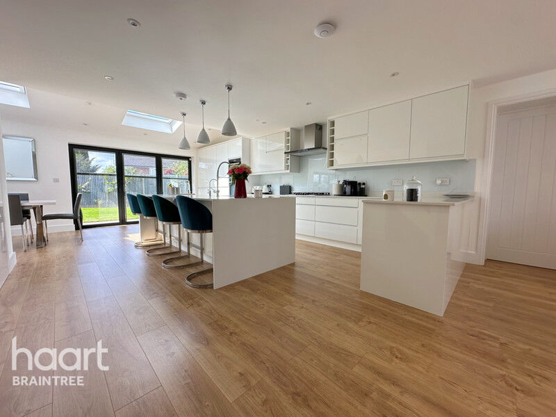 Property For Sale In Braintree, Essex haart