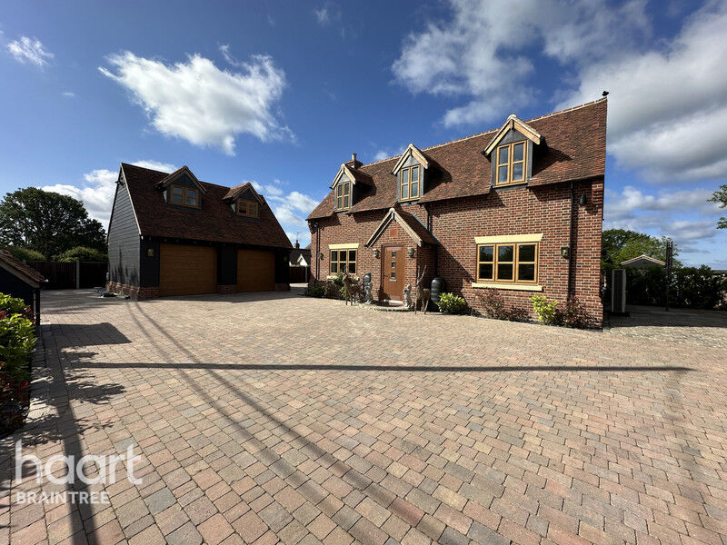 Property For Sale In Braintree, Essex haart