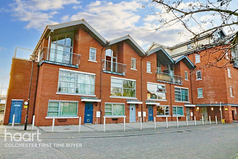 3 bedroom Apartment Rotary Way, Colchester £250,000 haart