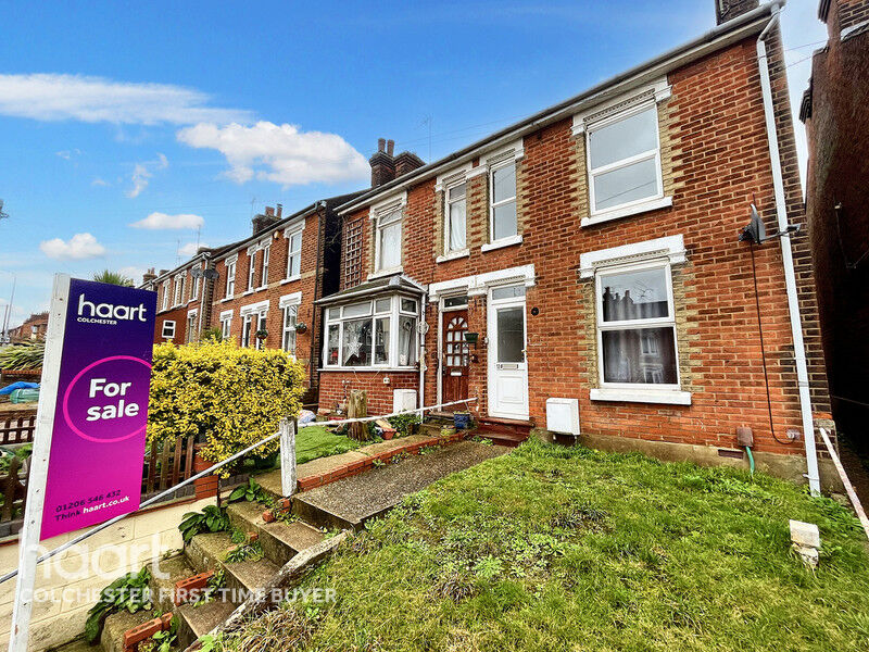 3 bedroom Semidetached house Old Heath Road, Colchester £250,000