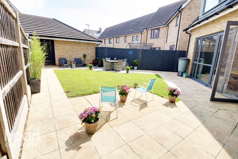 Property For Sale In Colchester, Essex haart