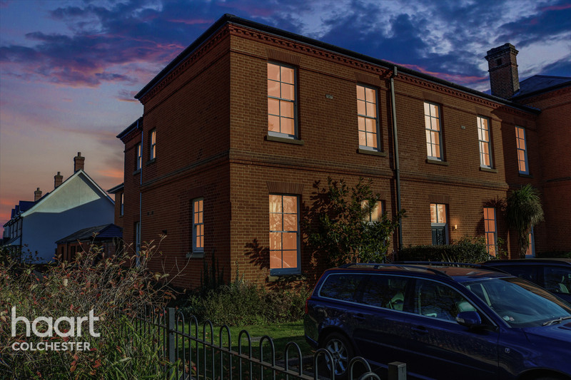 Property For Sale In Colchester, Essex haart