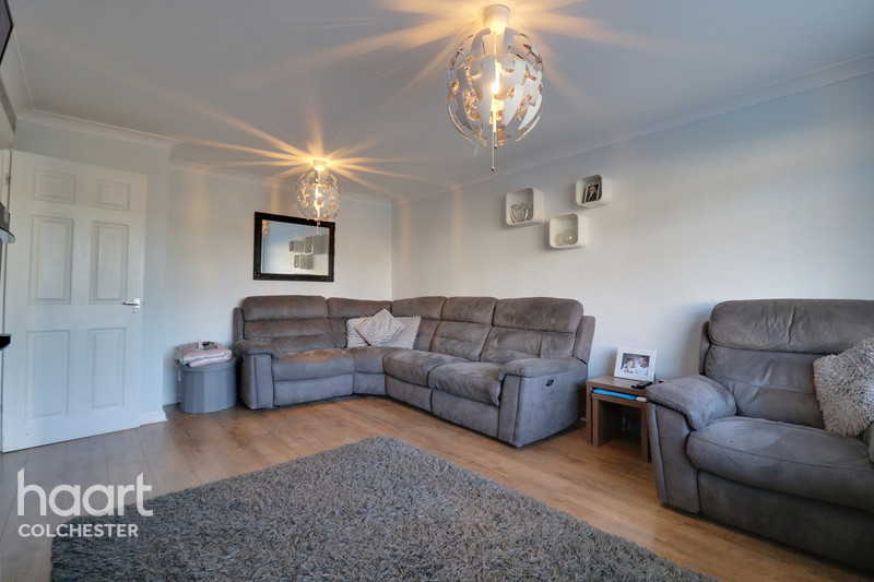 3 bedroom End of terrace house | Hawthorn Avenue, Colchester | £275,000 ...