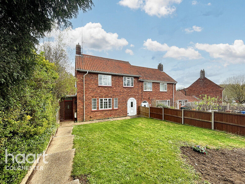 Property For Sale In Liston Gardens, Braintree haart