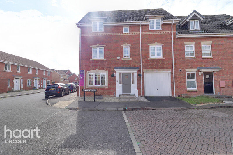 4 bedroom Town House Arvina Close, North Hykeham £300,000 haart